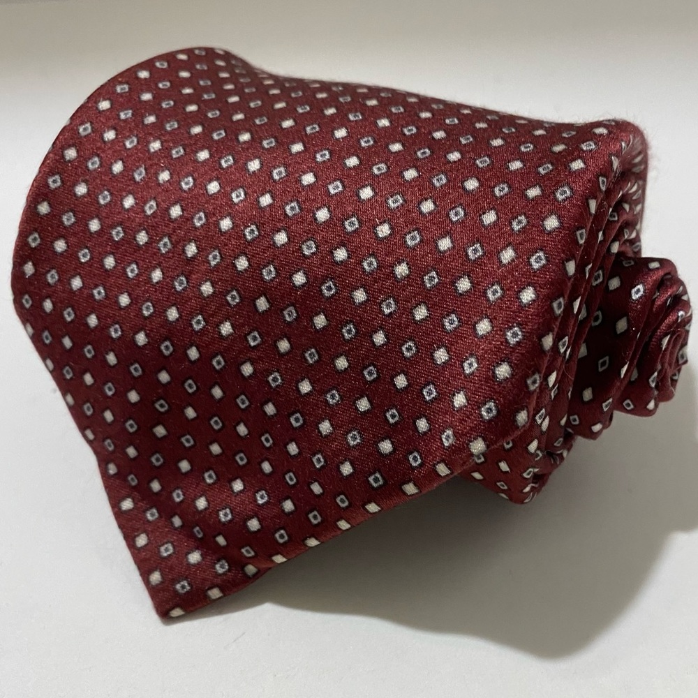 Robert Talbott Best of Class 100% Silk Tie Burgundy with Small Diamond Shapes